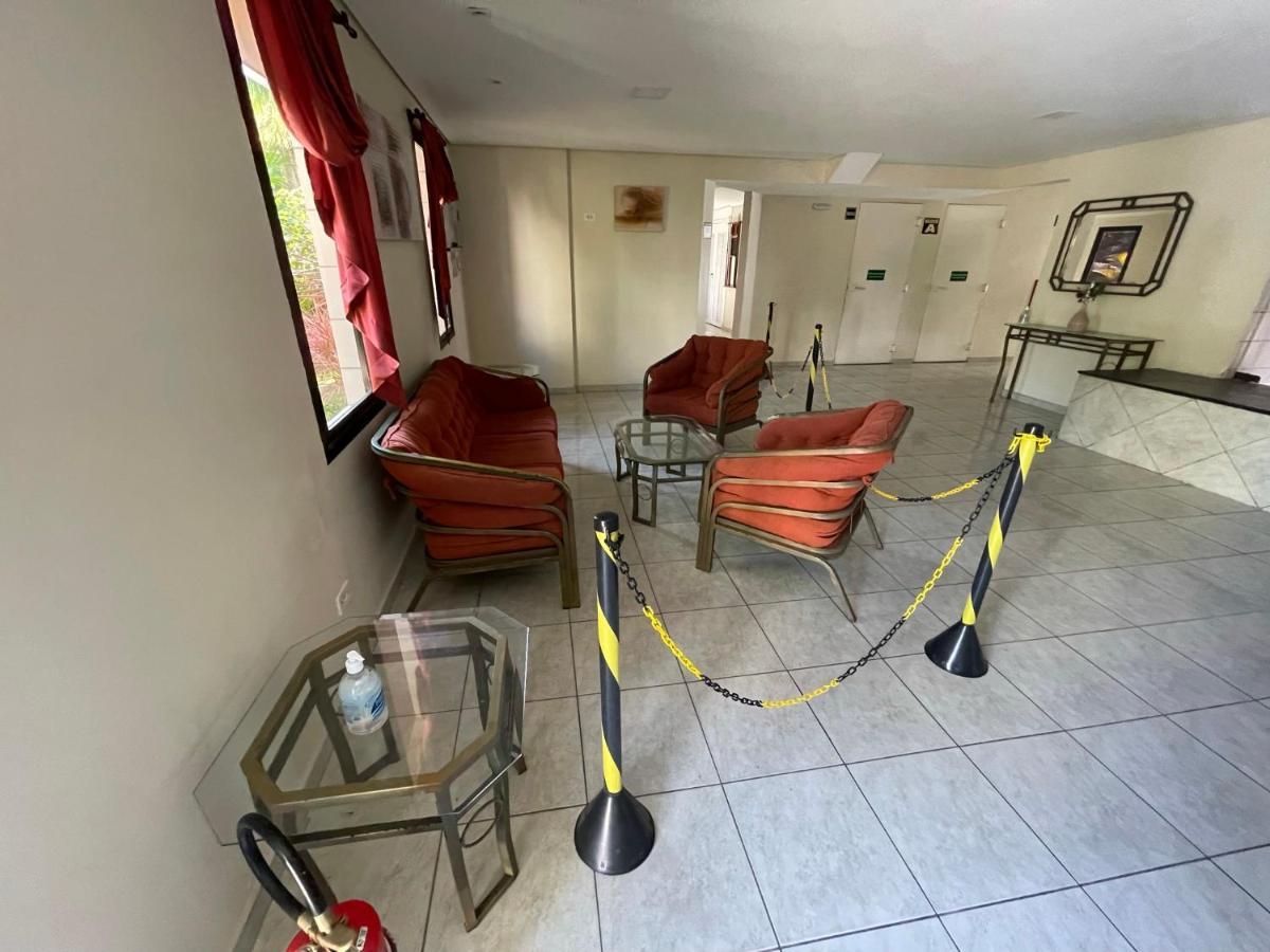 Apartamento Confortavel 1 Dorm Com Piscina E Lazer